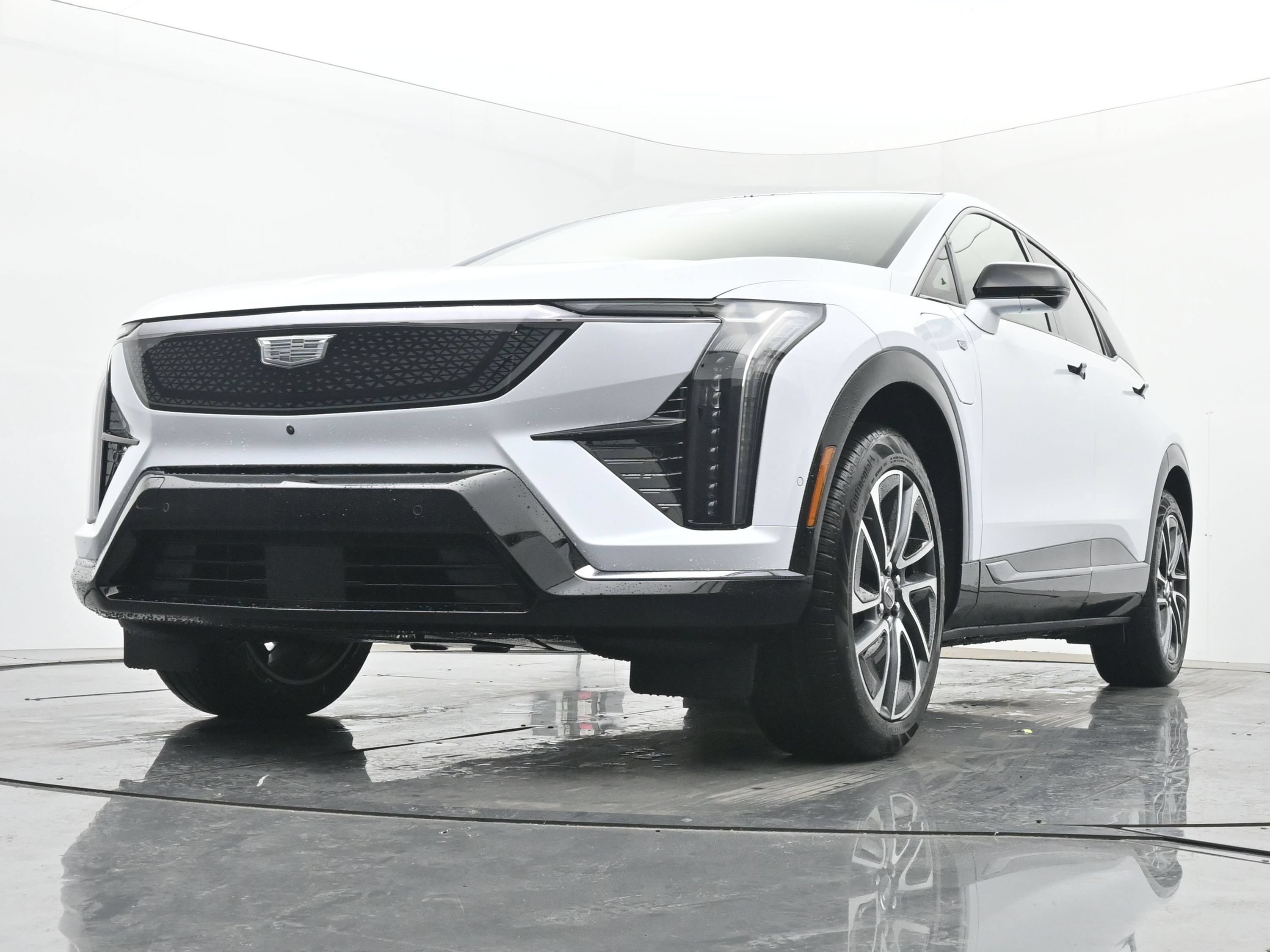 New 2026 Cadillac Optiq Sport 2 AWD/4WD image 15