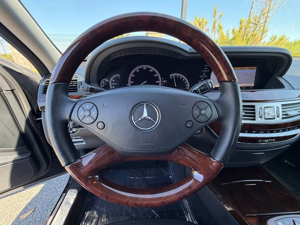 Used 2013 Mercedes-Benz S 550 4MATIC image 23
