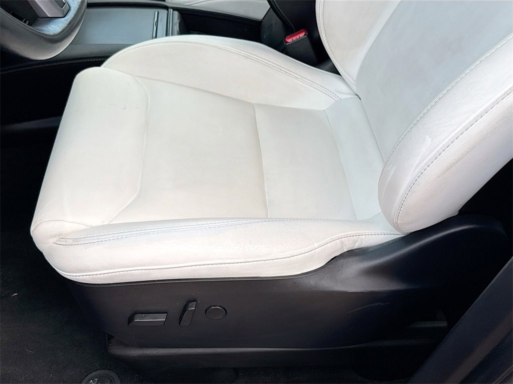 Used 2021 Tesla Model X Performance image 21