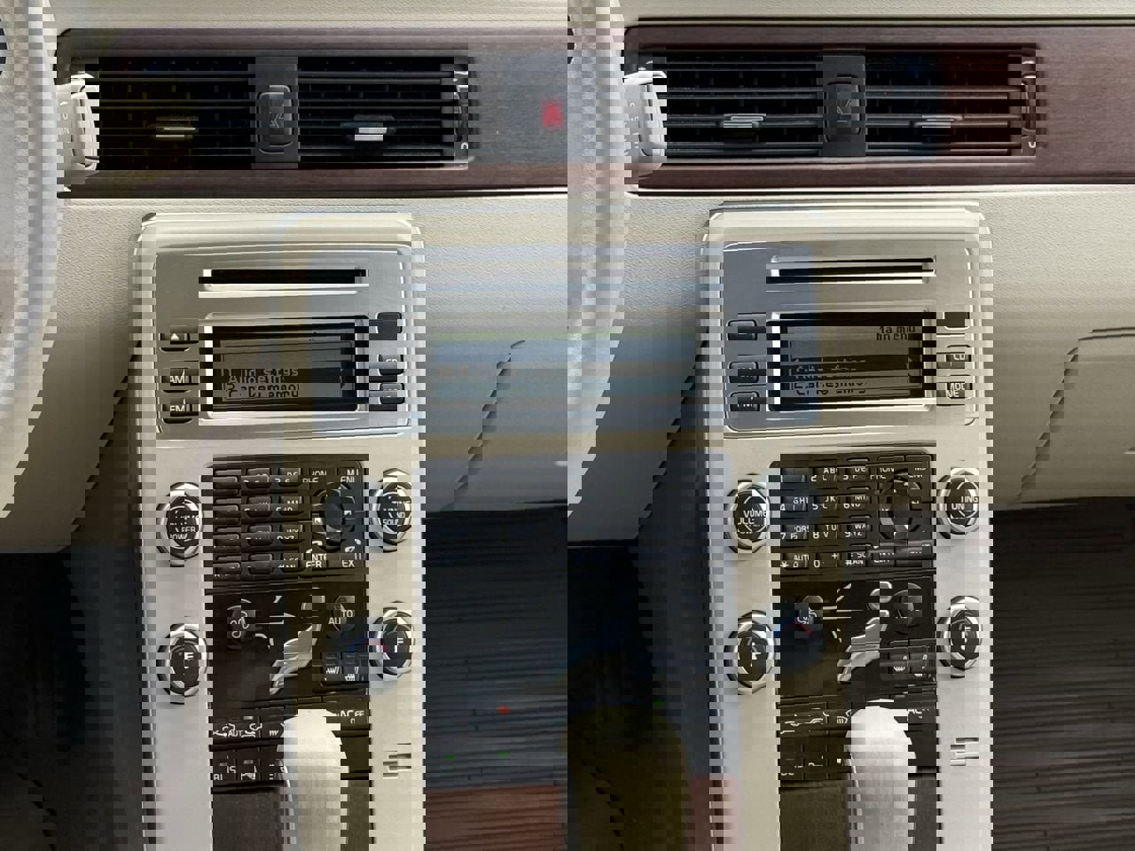 Used 2011 Volvo S80 T6 image 17