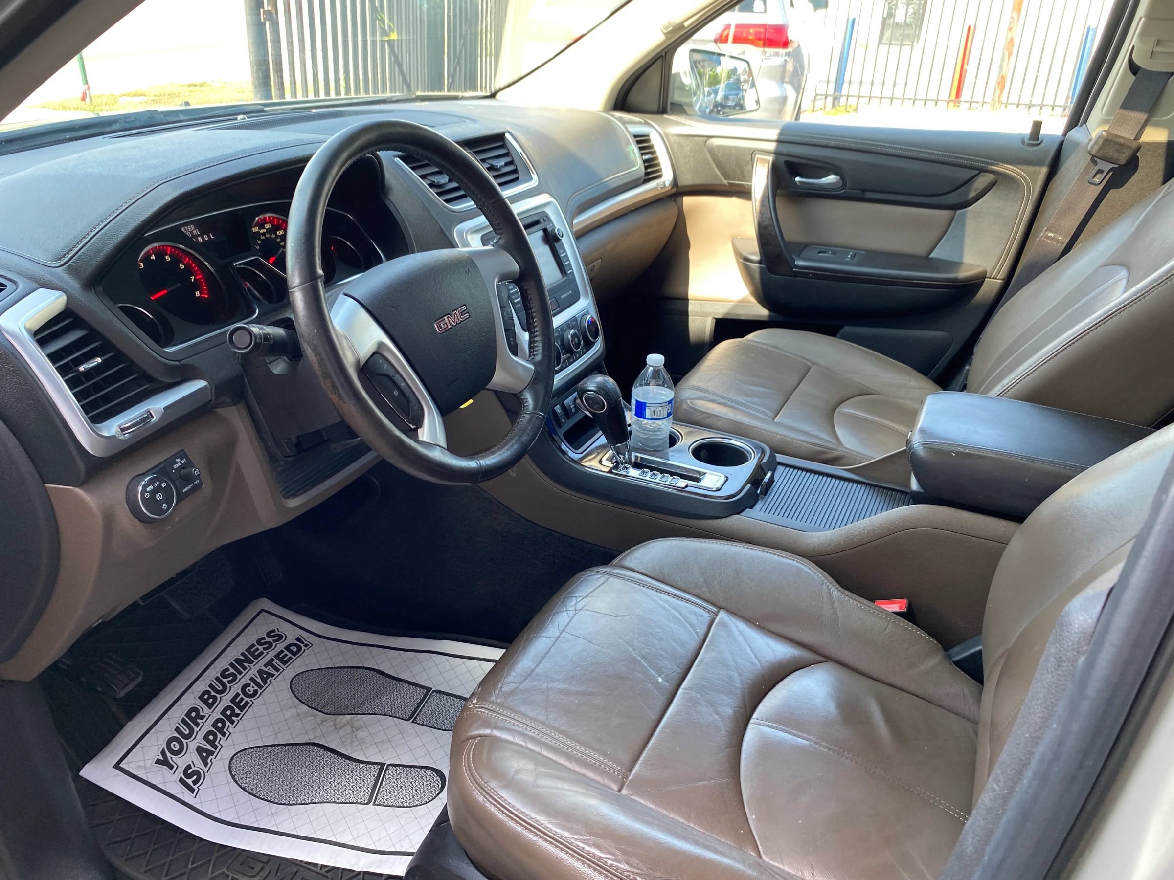 Used 2014 GMC Acadia SLT AWD/4WD image 3