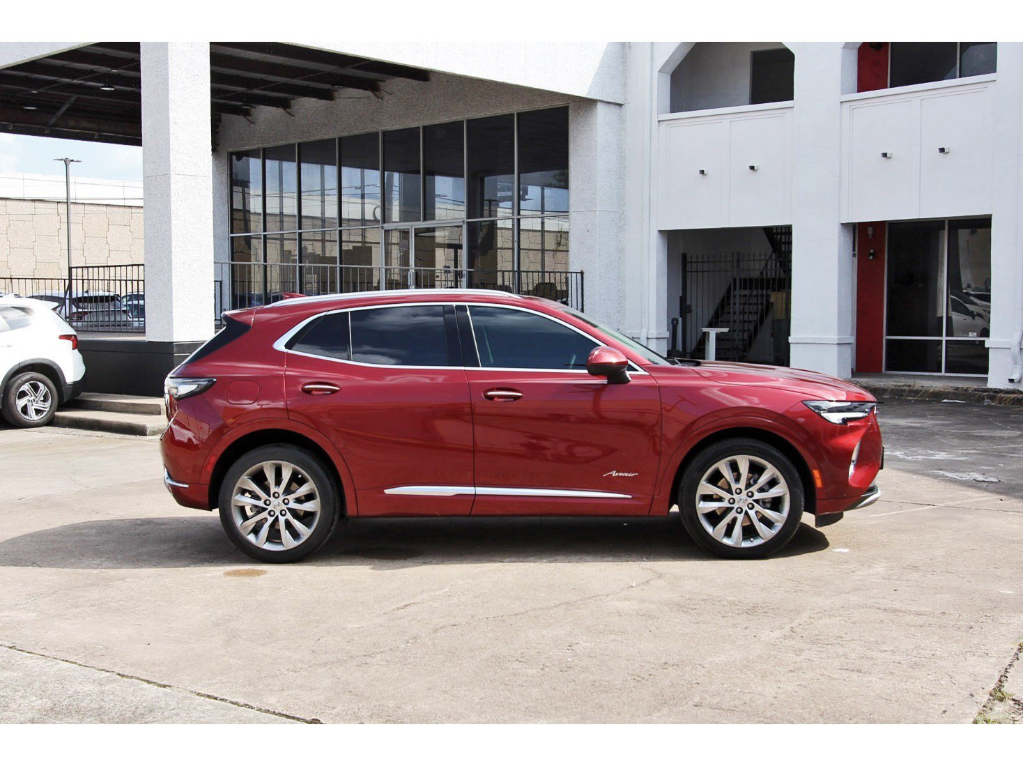 Used 2023 Buick Envision Avenir AWD/4WD video 2