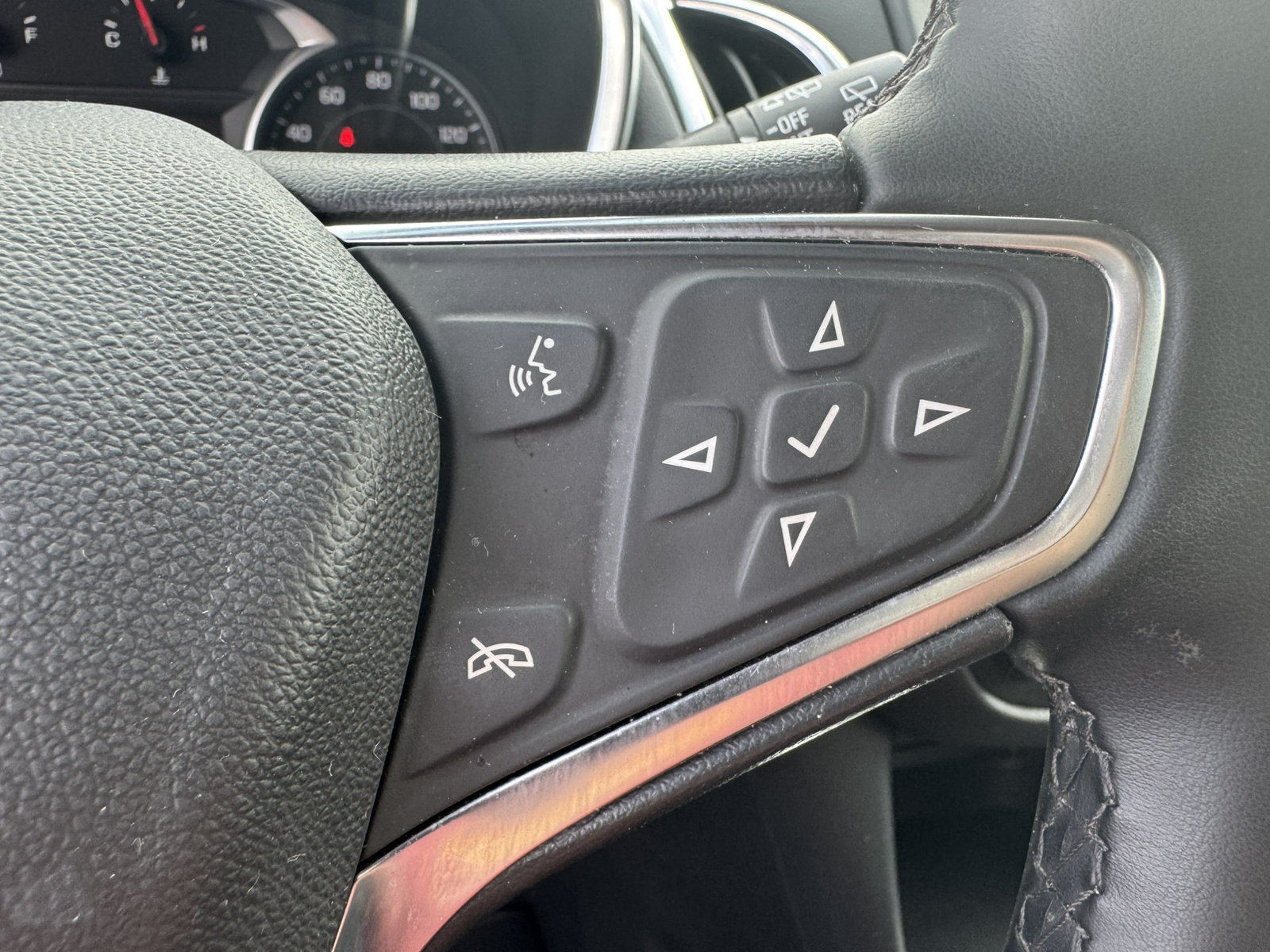 Used 2024 Chevrolet Equinox LT AWD/4WD image 28