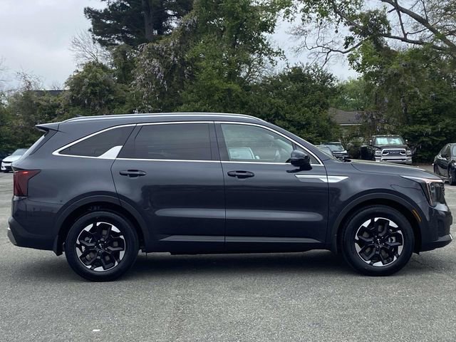 New 2026 Kia Sorento S image 2