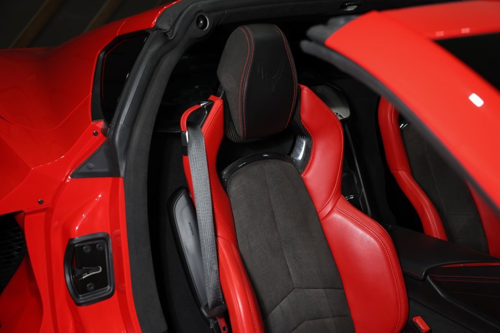 Used 2021 Chevrolet Corvette Stingray Premium Cpe w/ Engine Appearance Package image 17