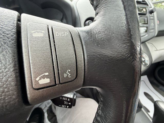 Used 2010 Toyota RAV4 Limited AWD/4WD image 22