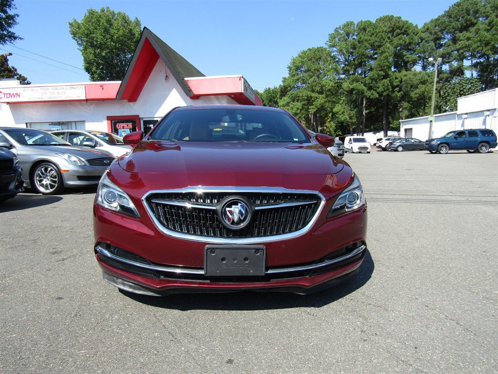 Used 2017 Buick LaCrosse Essence w/ Sun and Shade Package FWD image 3
