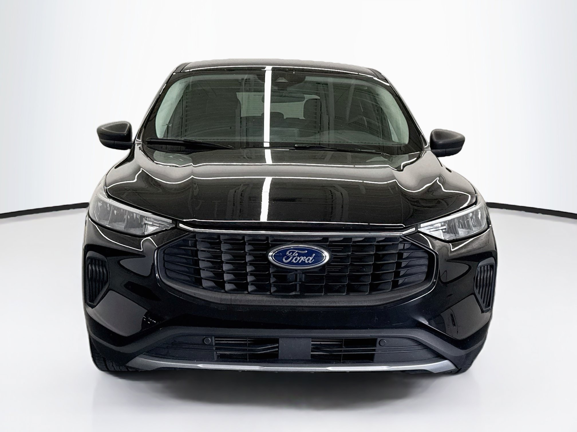 Used 2025 Ford Escape Active FWD image 2