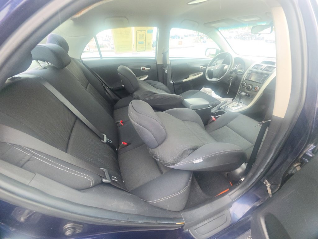Used 2013 Toyota Corolla S FWD image 27