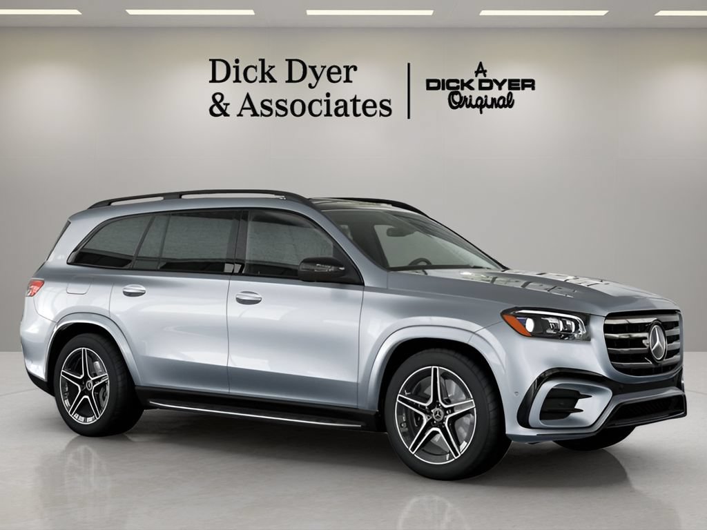 Used 2025 Mercedes-Benz GLS 450 4MATIC image 3