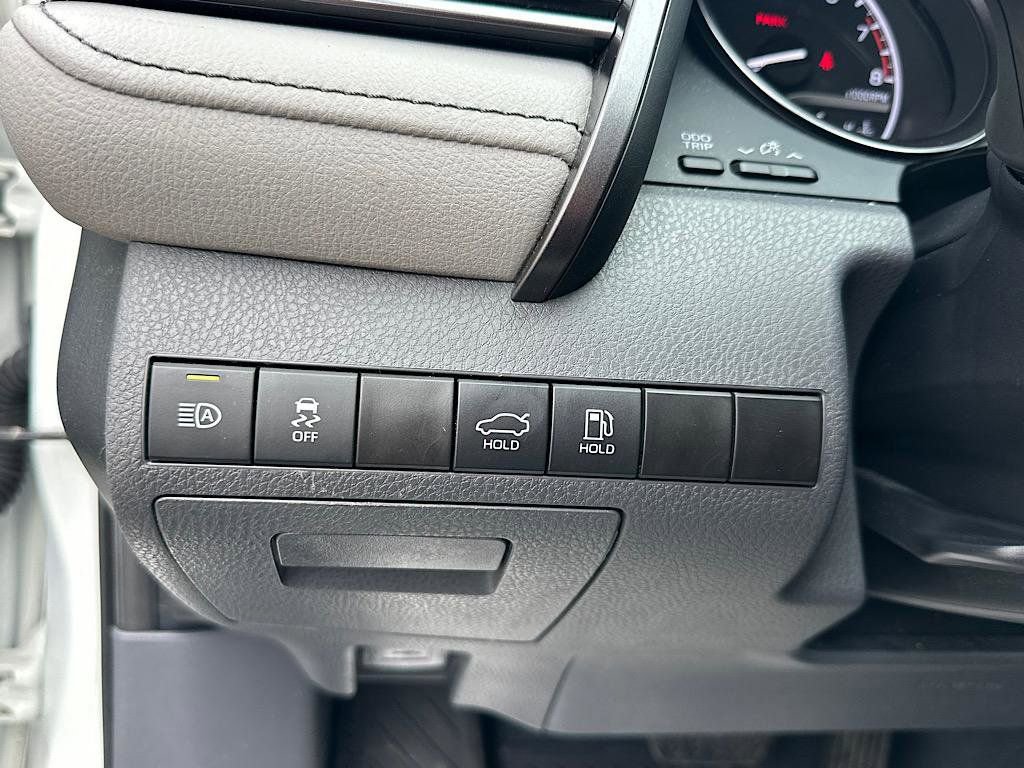 Certified 2023 Toyota Camry SE image 19