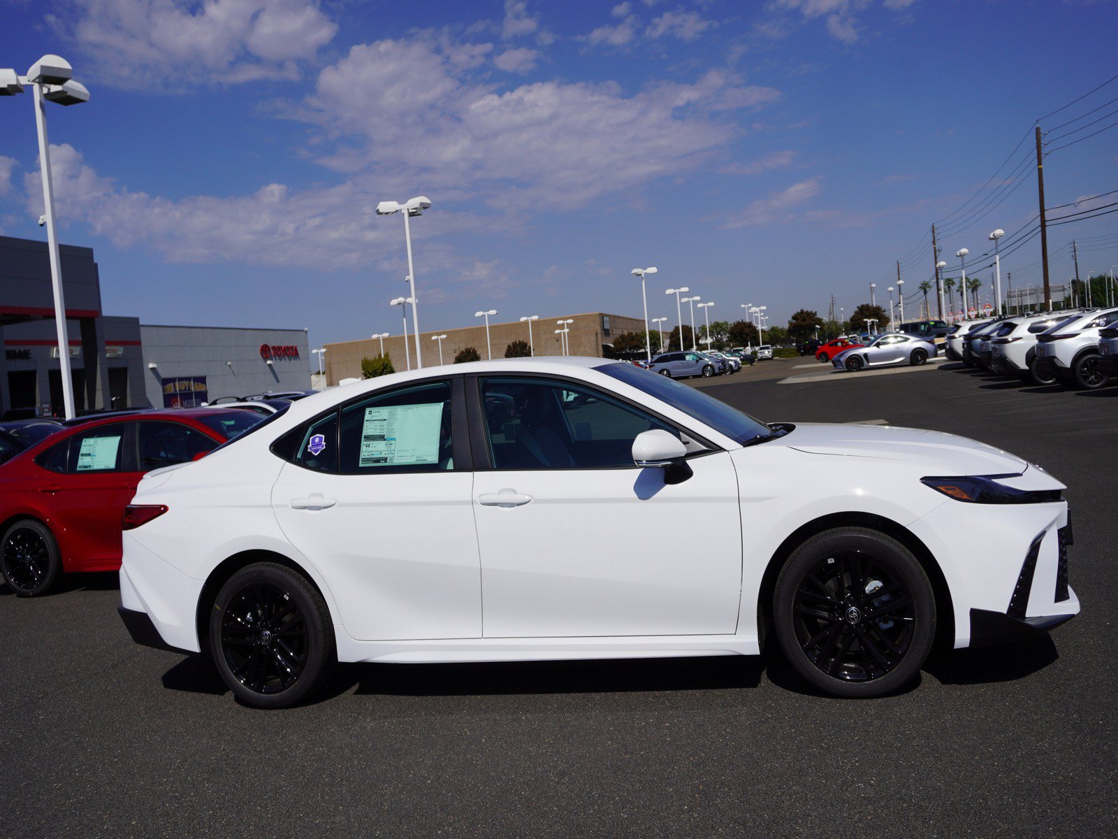 New 2026 Toyota Camry SE AWD/4WD image 4