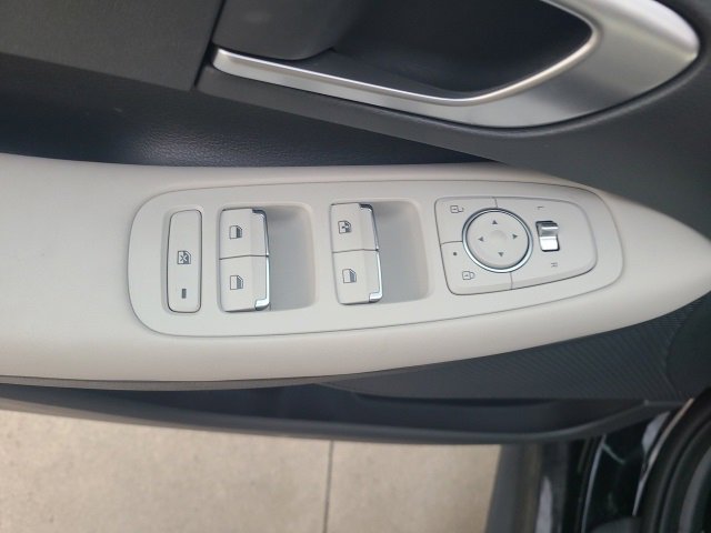 Used 2023 Hyundai Sonata SE image 18
