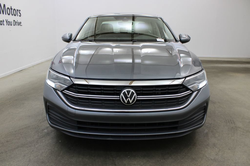 Used 2024 Volkswagen Jetta SE FWD image 7
