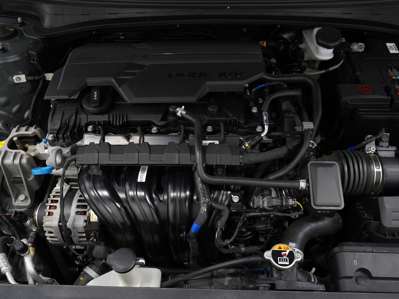 Used 2025 Hyundai Elantra SEL FWD image 27