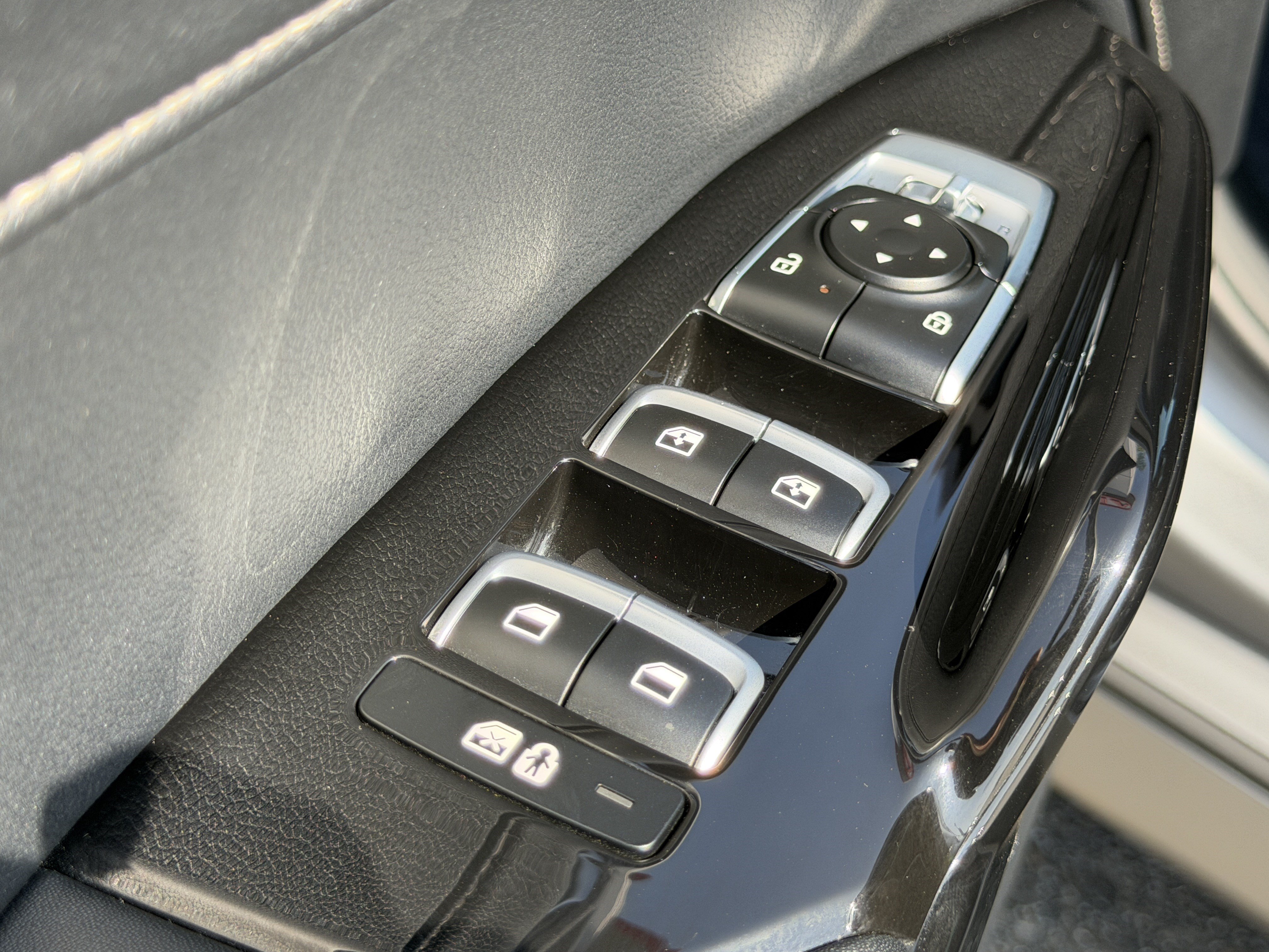 Certified 2025 Kia K5 GT-Line FWD image 14
