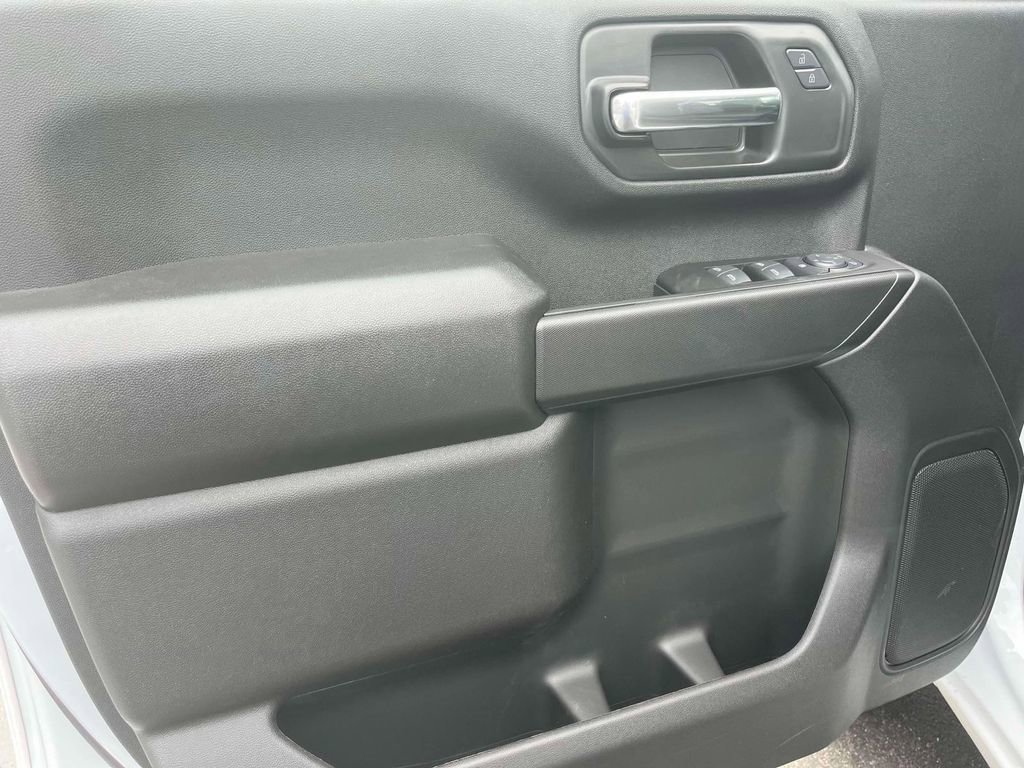 New 2025 GMC Sierra 2500 Pro w/ Convenience Package image 18