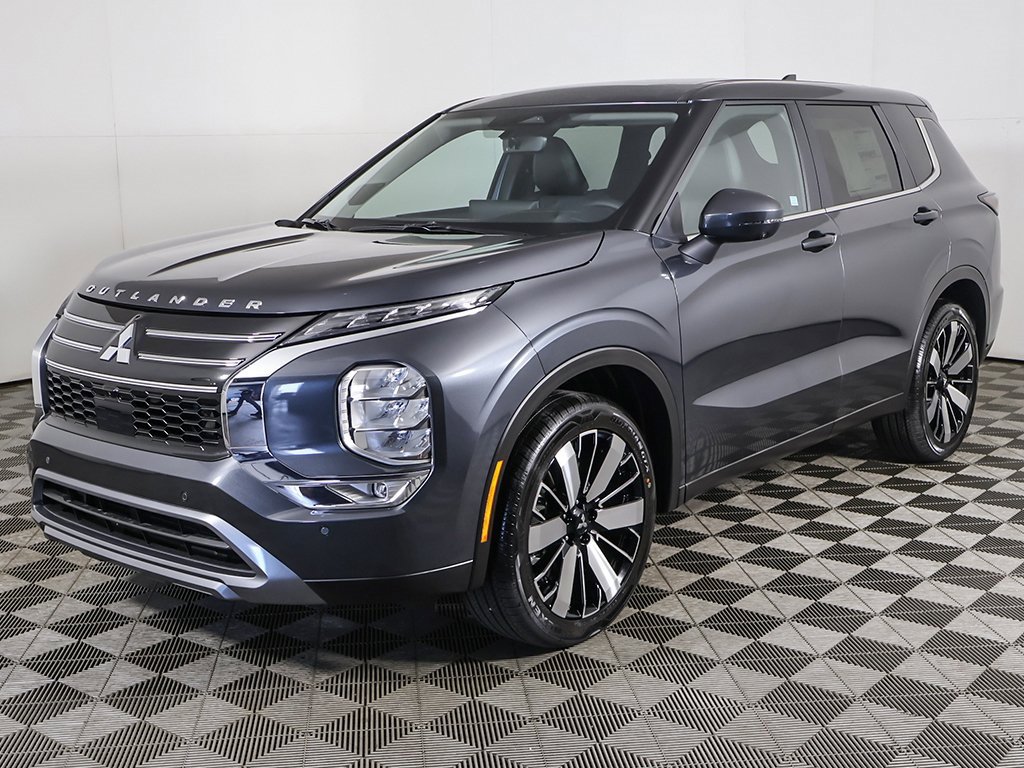 New 2025 Mitsubishi Outlander SE image 11