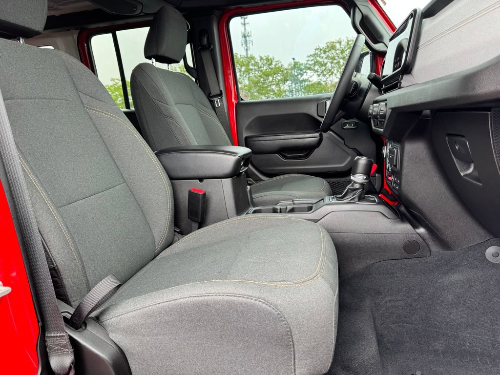 Used 2024 Jeep Wrangler Unlimited Sport AWD/4WD image 10