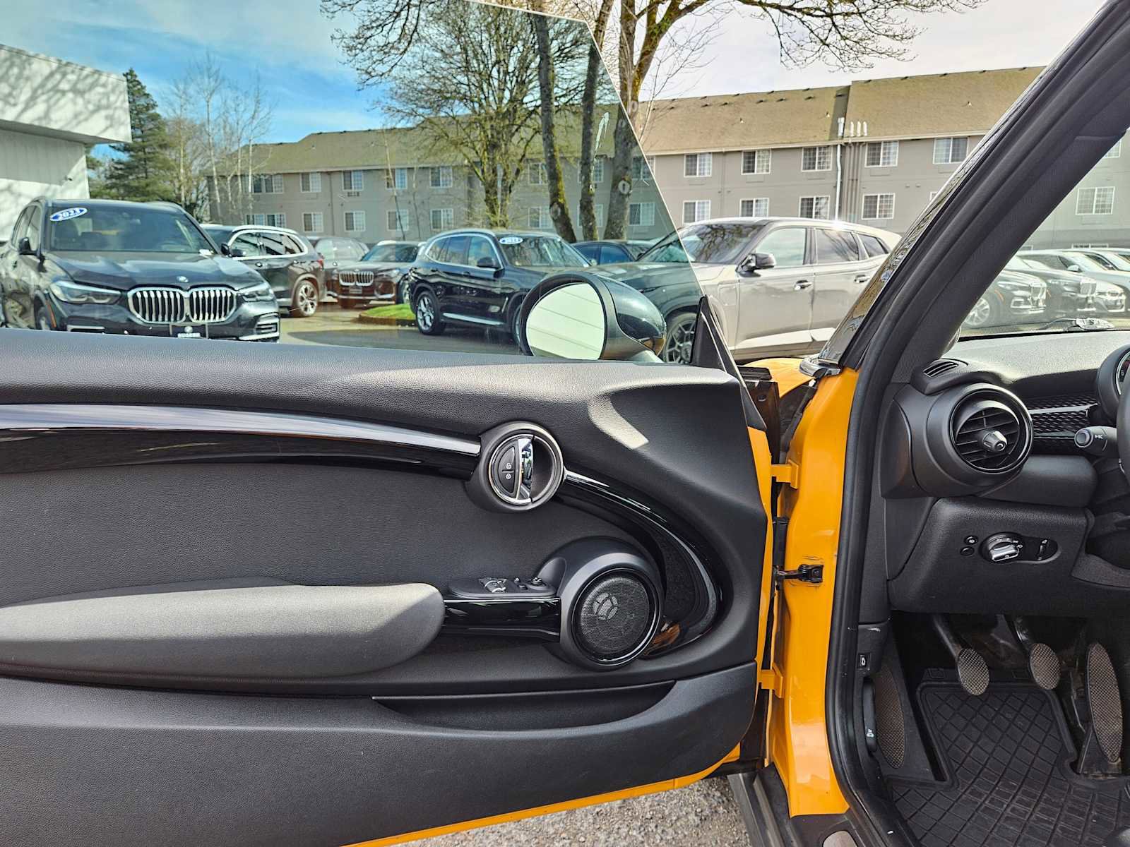 Used 2016 MINI Cooper S image 21