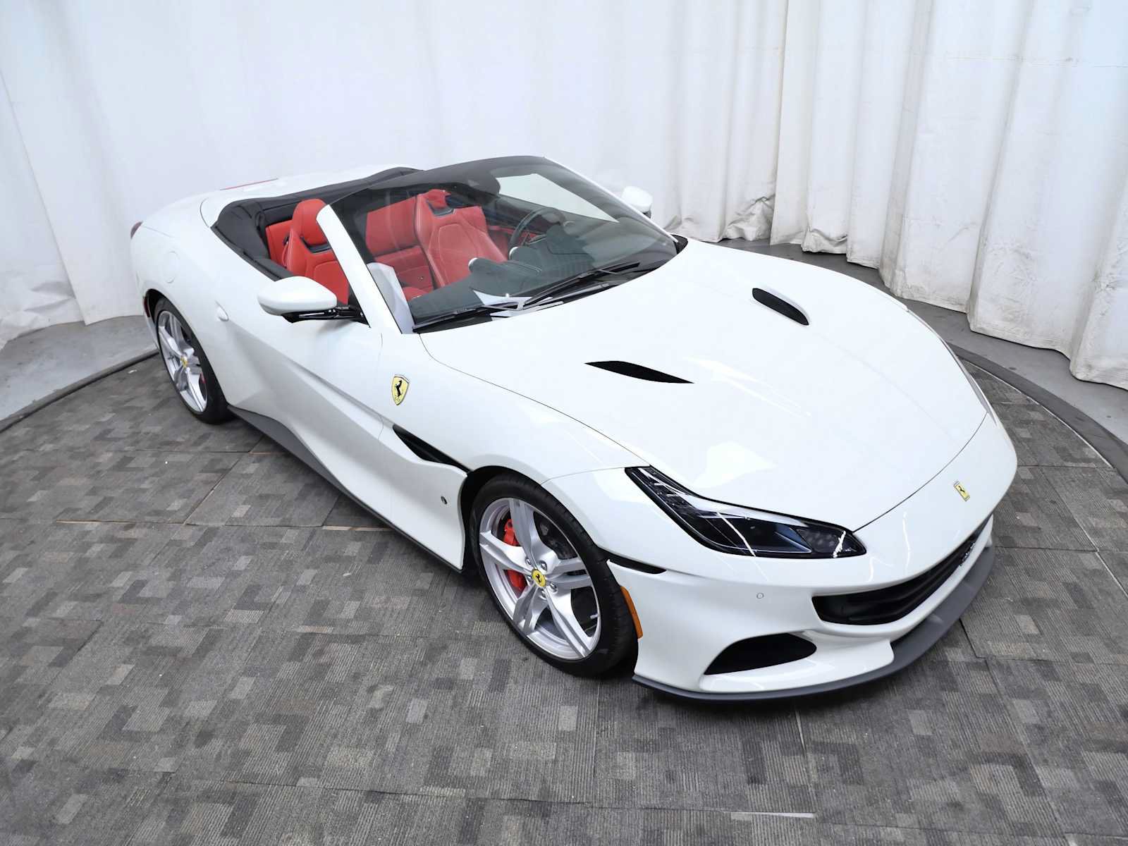 Certified 2022 Ferrari Portofino M RWD image 12