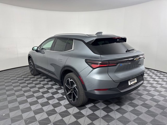 New 2026 Chevrolet Equinox EV LT image 5