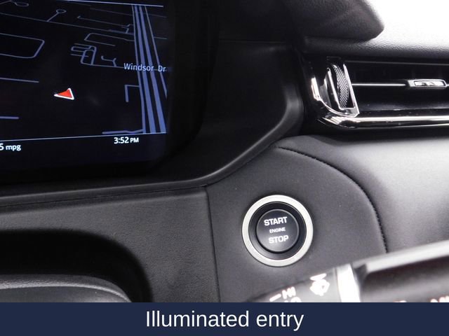 Used 2025 Land Rover Range Rover Velar S image 31