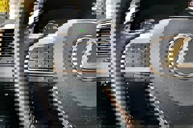 Used 2019 Lexus RX 350L AWD image 14