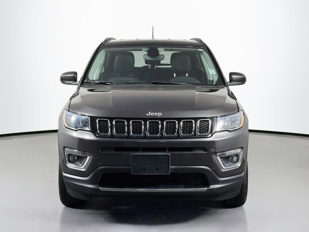 Used 2019 Jeep Compass Limited AWD/4WD image 2