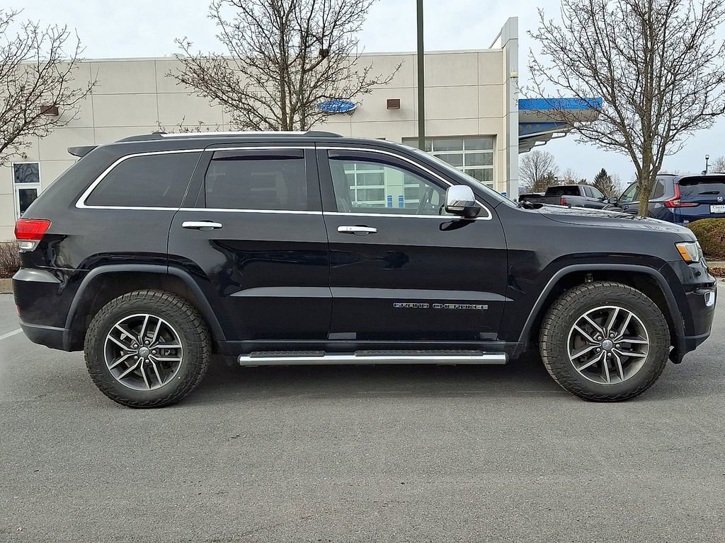 Used 2018 Jeep Grand Cherokee Limited w/ Mopar Chrome Edition Group image 10