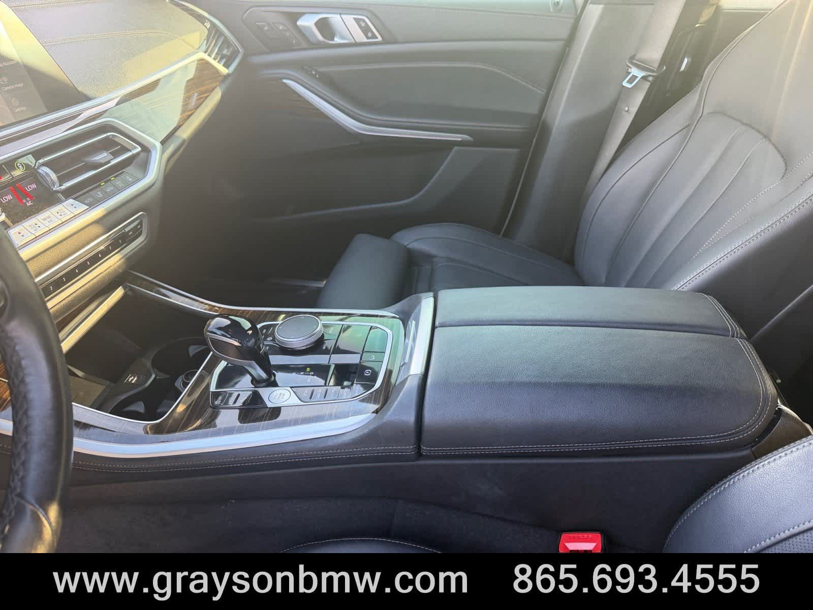Used 2021 BMW X5 xDrive40i w/ Premium Package 3 AWD/4WD image 12