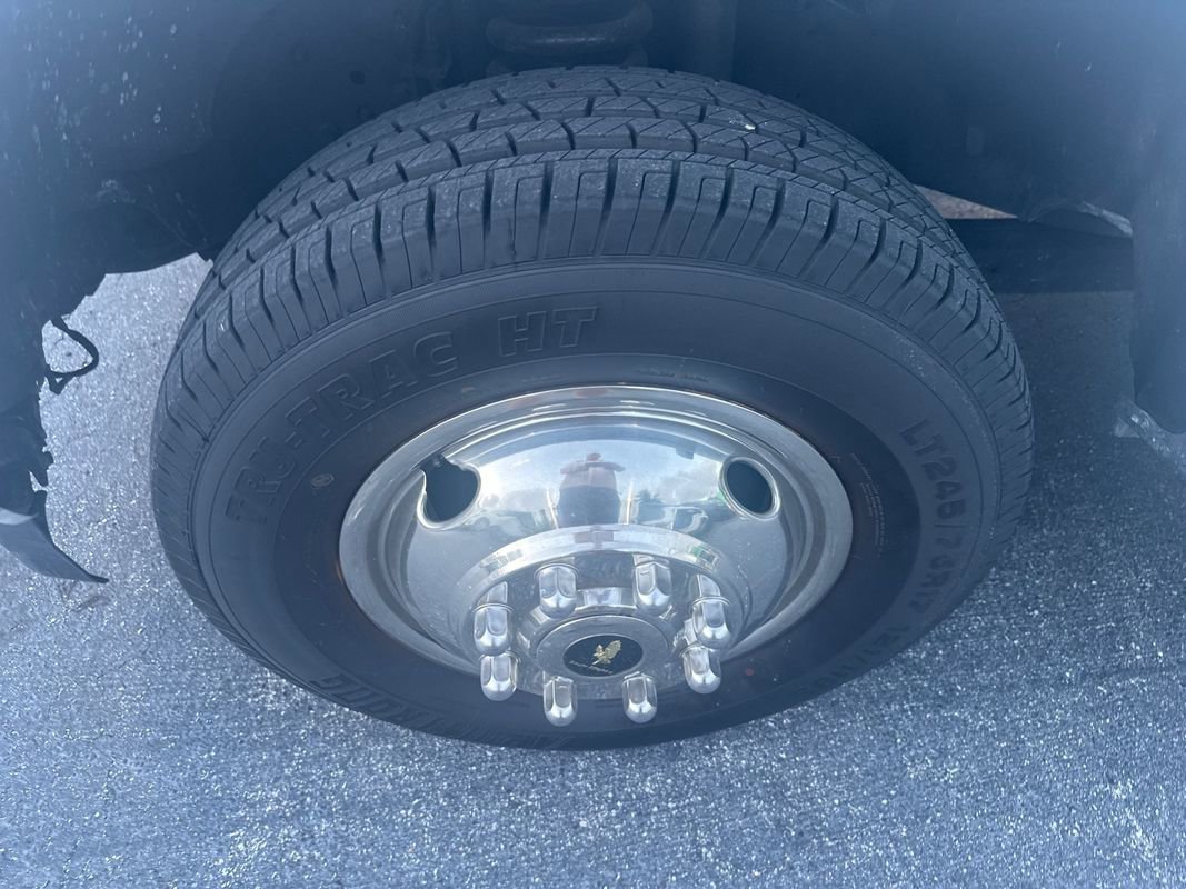 Used 2020 Ford F350 XL w/ Power Equipment Group image 2