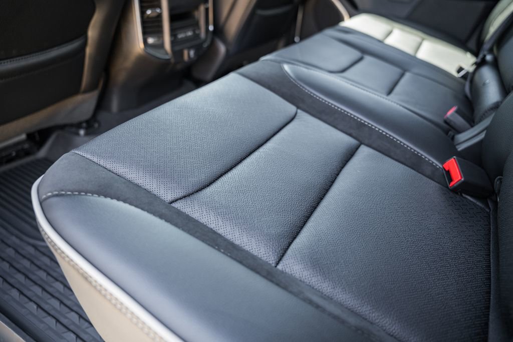 New 2026 RAM 1500 Laramie AWD/4WD image 36