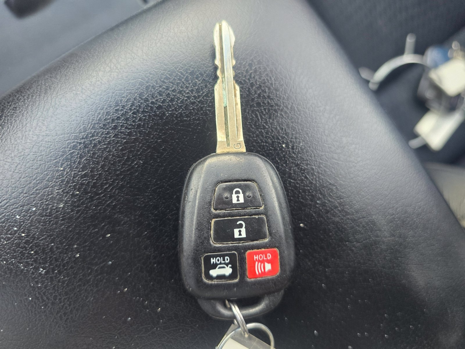 Used 2012 Toyota Camry SE FWD image 30