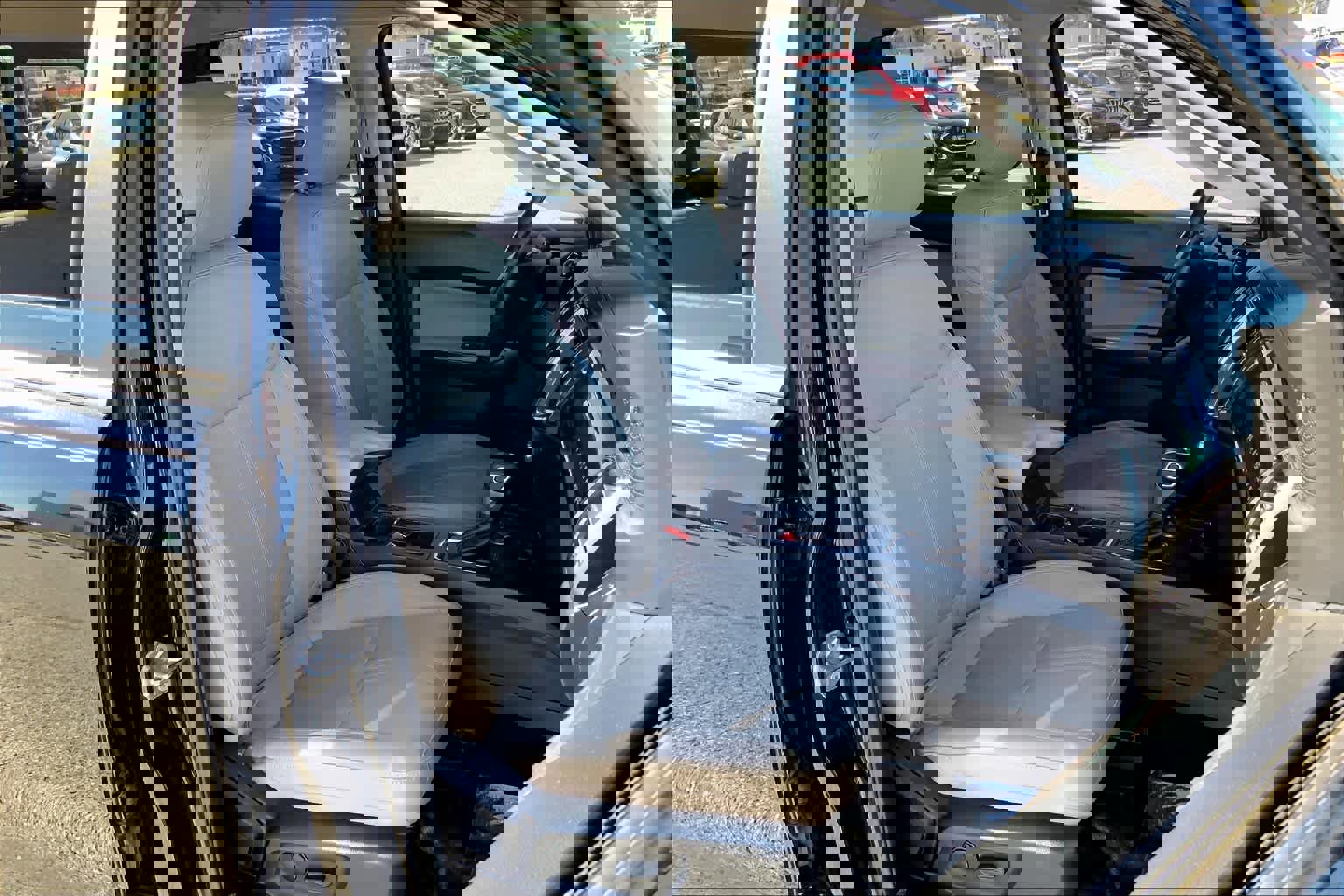 Used 2019 Ford Ranger Lariat w/ Equipment Group 501A Mid image 9