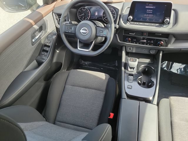 Used 2023 Nissan Rogue SV FWD image 13
