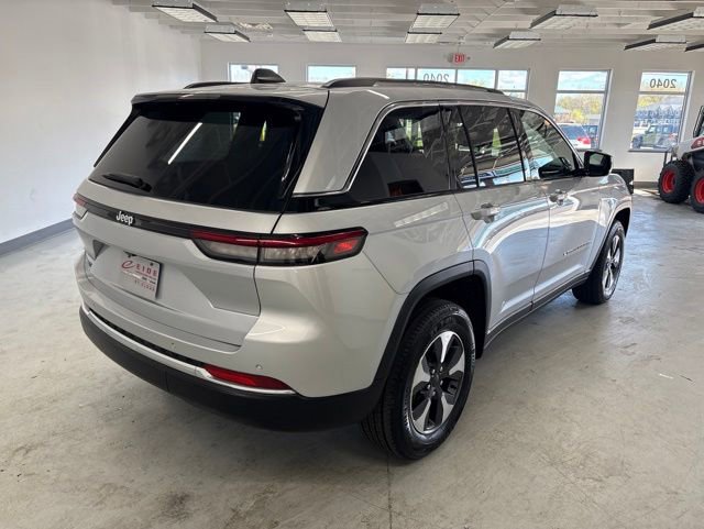 Used 2022 Jeep Grand Cherokee Limited 4xe AWD/4WD image 13