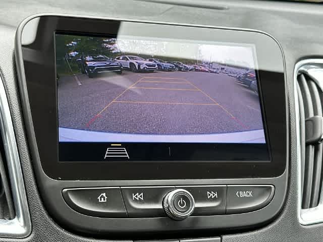 Used 2020 Chevrolet Malibu LT FWD image 14
