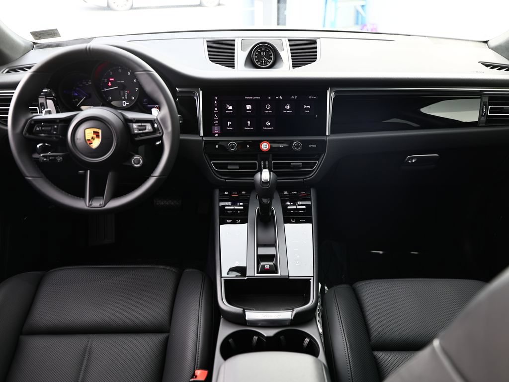 New 2026 Porsche Macan AWD/4WD image 29