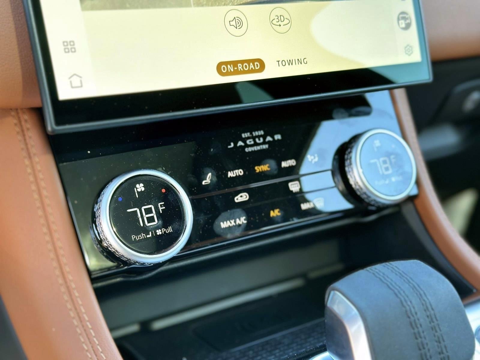 New 2026 Jaguar F-PACE R-Dynamic S AWD/4WD image 18