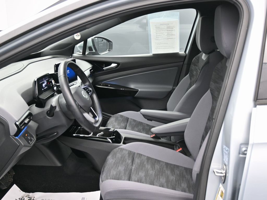 Used 2021 Volkswagen ID.4 Pro image 16