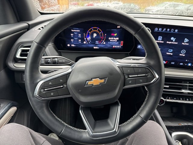 Used 2025 Chevrolet Traverse LT image 23