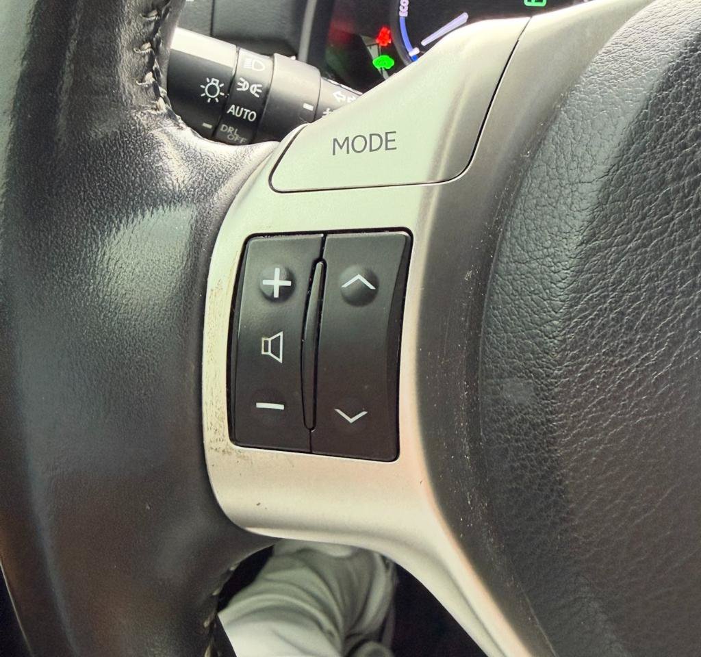 Used 2012 Lexus CT 200h Premium w/ Premium Audio Pkg FWD image 16