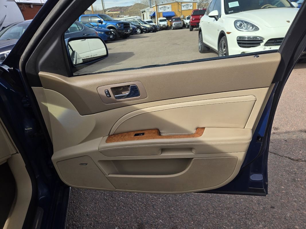 Used 2009 Cadillac STS AWD w/ AWD Preferred Equipment Group image 23