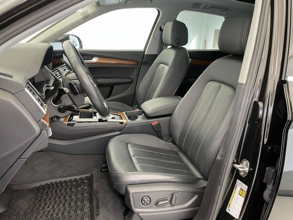 Used 2023 Audi Q5 2.0T Premium Plus w/ Premium Plus Package image 5