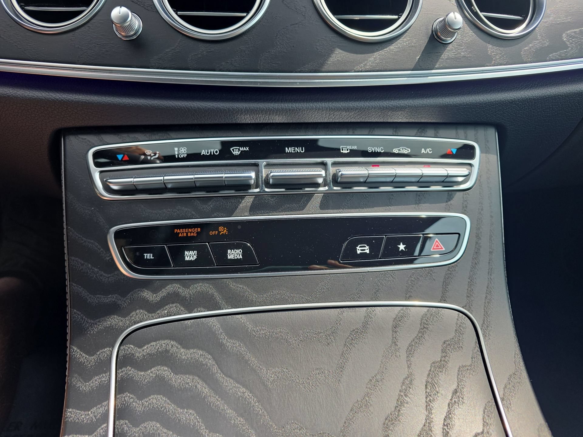 Used 2023 Mercedes-Benz E 450 4MATIC Sedan image 24