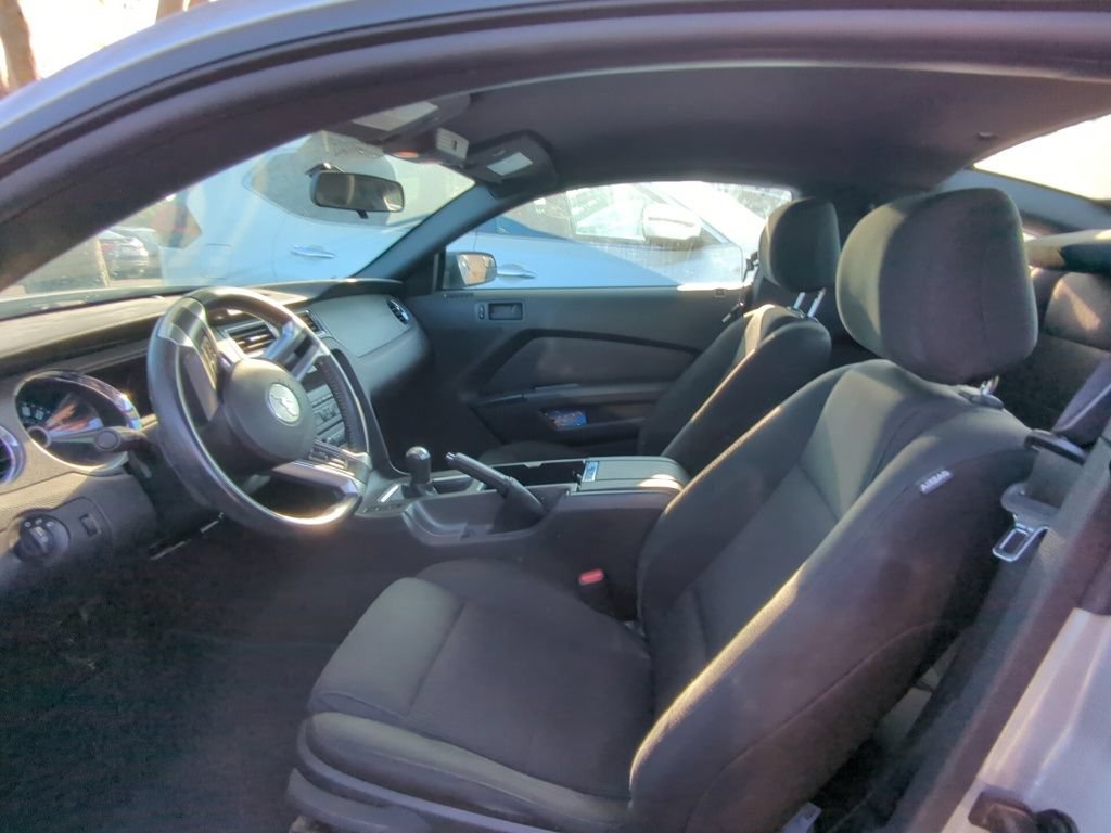 Used 2014 Ford Mustang Coupe RWD image 6