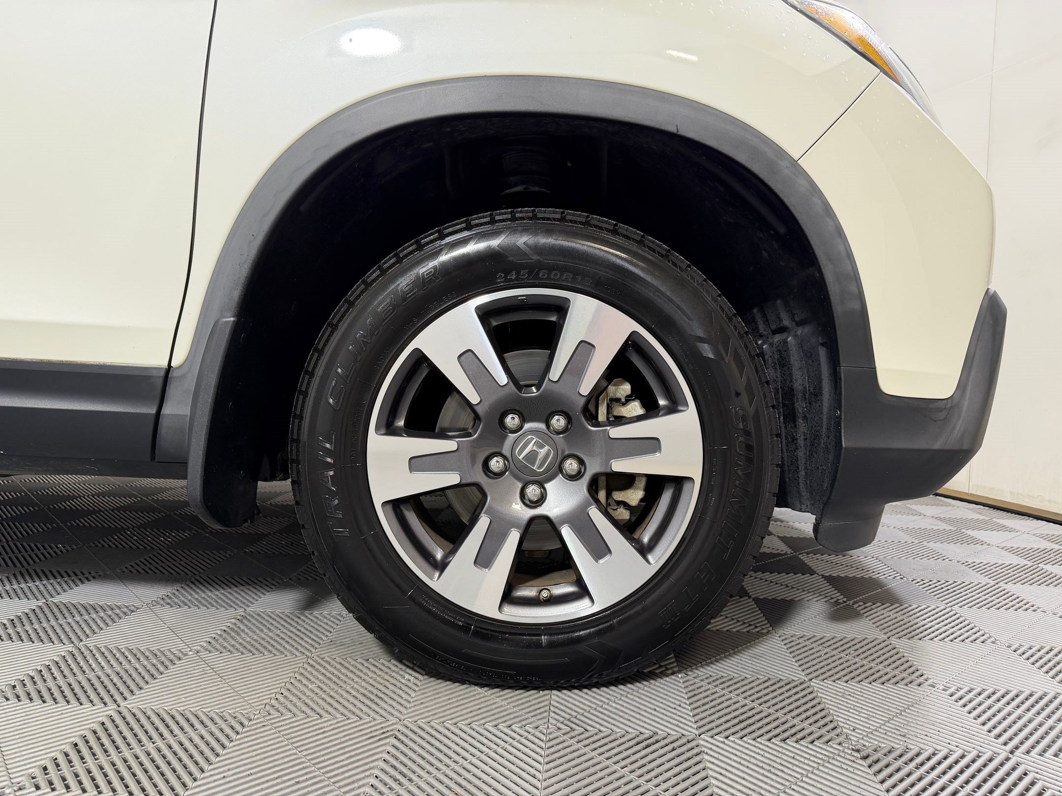 Certified 2019 Honda Ridgeline RTL-T image 9
