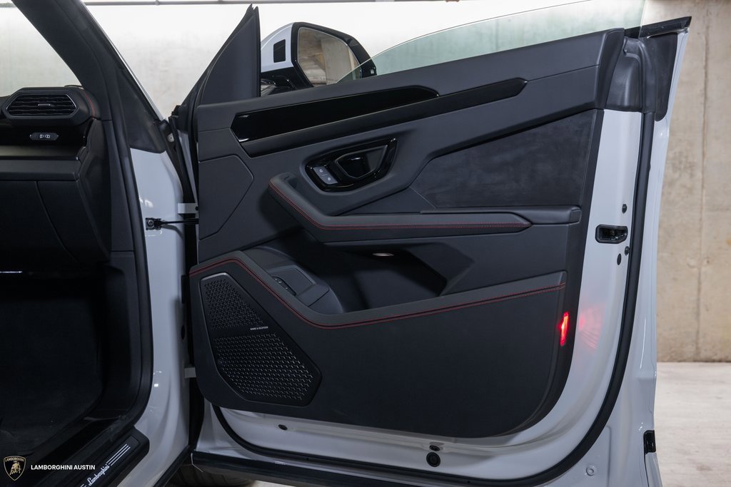 Used 2024 Lamborghini Urus S image 44