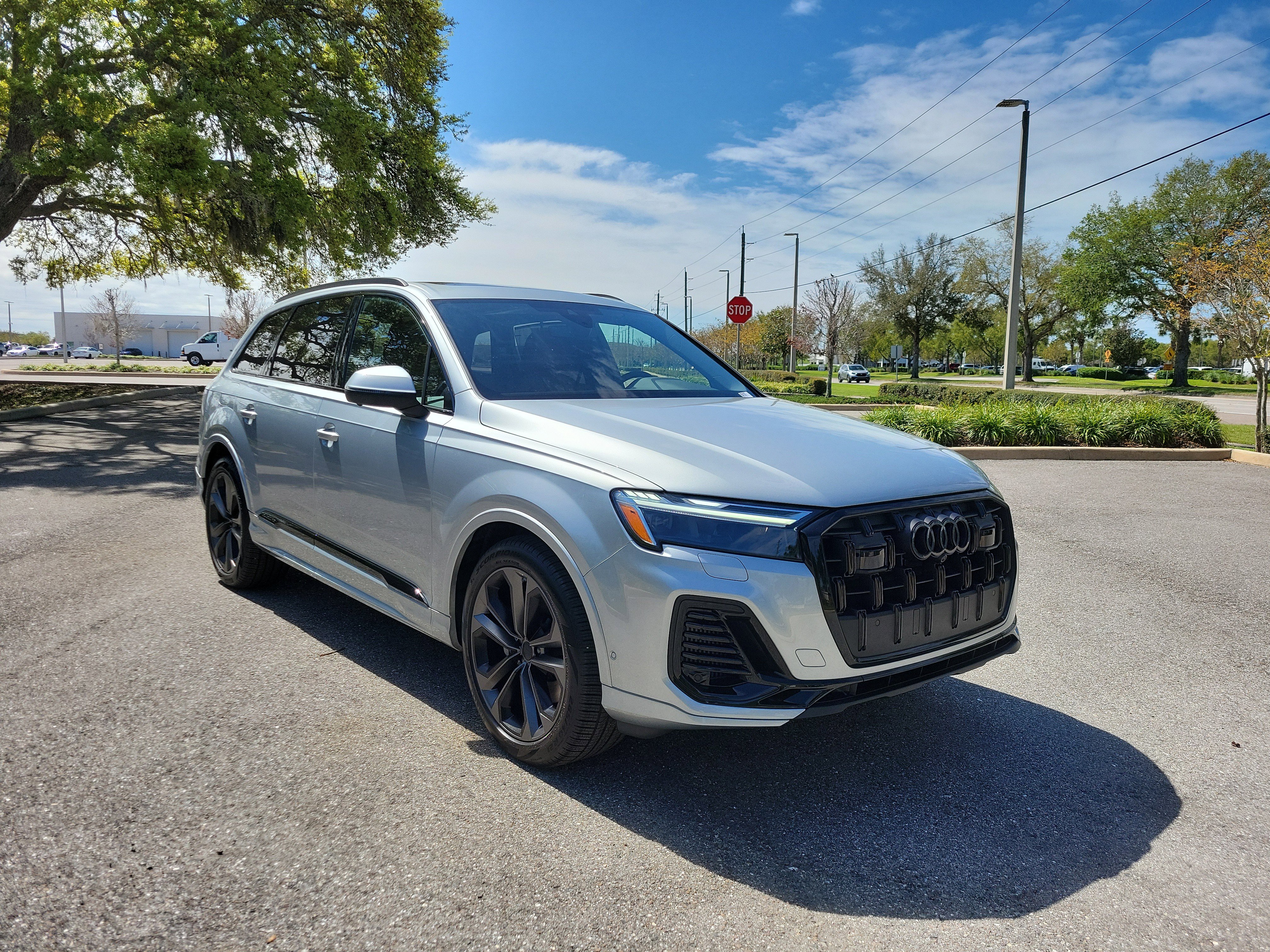 New 2026 Audi Q7 Premium Plus image 1